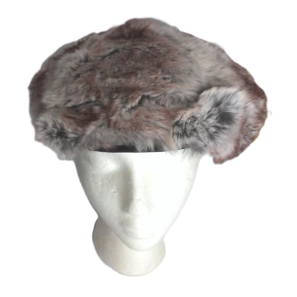 Vintage 1960s Claire of Cameo Paris Chinchilla Fur Pillbox Beret Hat Mod Winter